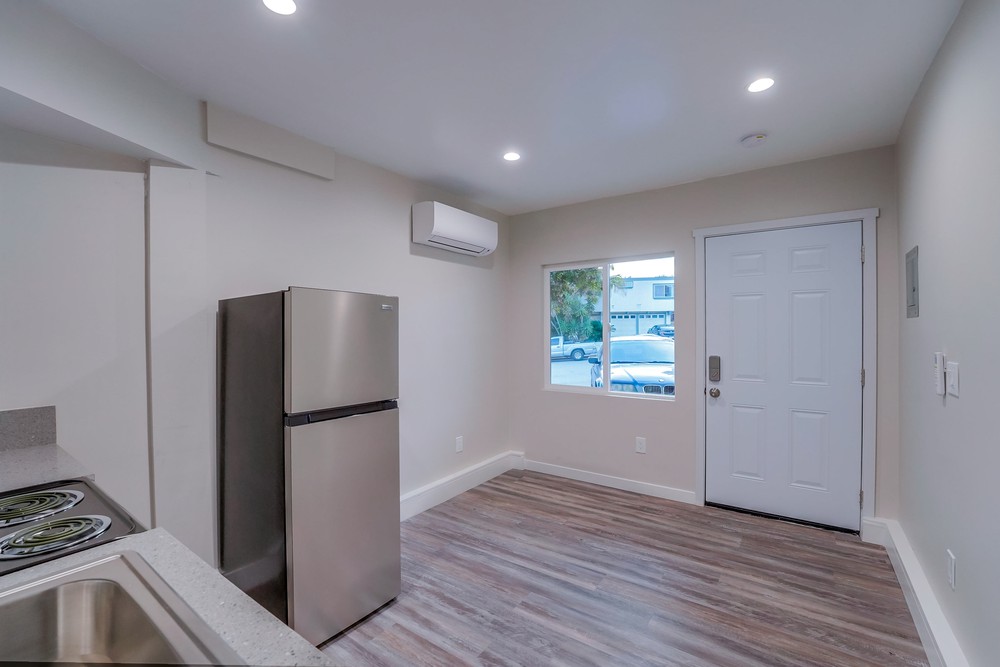 Virtual tour photo 30 of 38 for 4077 48th St