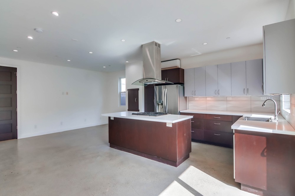 Virtual tour photo 9 of 58 for 4078 Arizona St