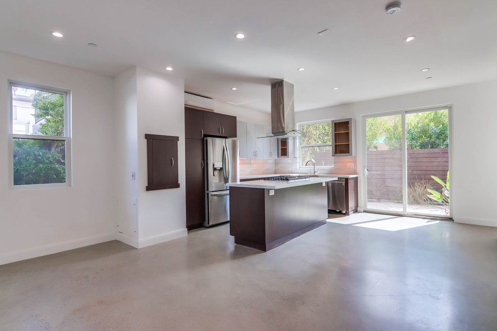 Virtual tour photo 11 of 58 for 4078 Arizona St