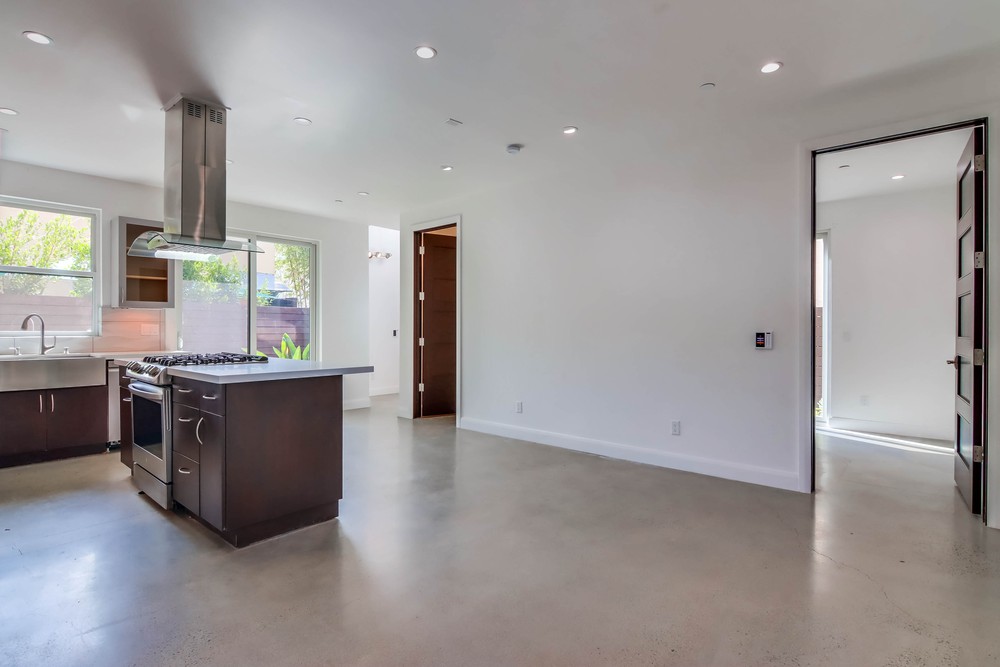 Virtual tour photo 15 of 58 for 4078 Arizona St