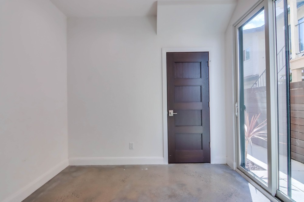 Virtual tour photo 25 of 58 for 4078 Arizona St