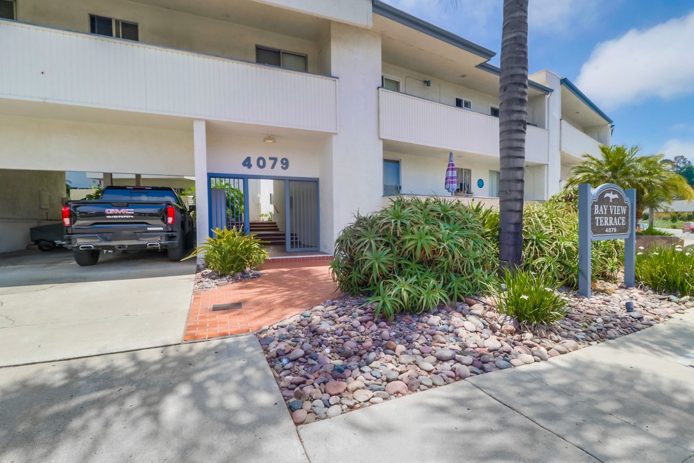 Virtual tour photo 3 of 29 for 4079 Huerfano Ave
