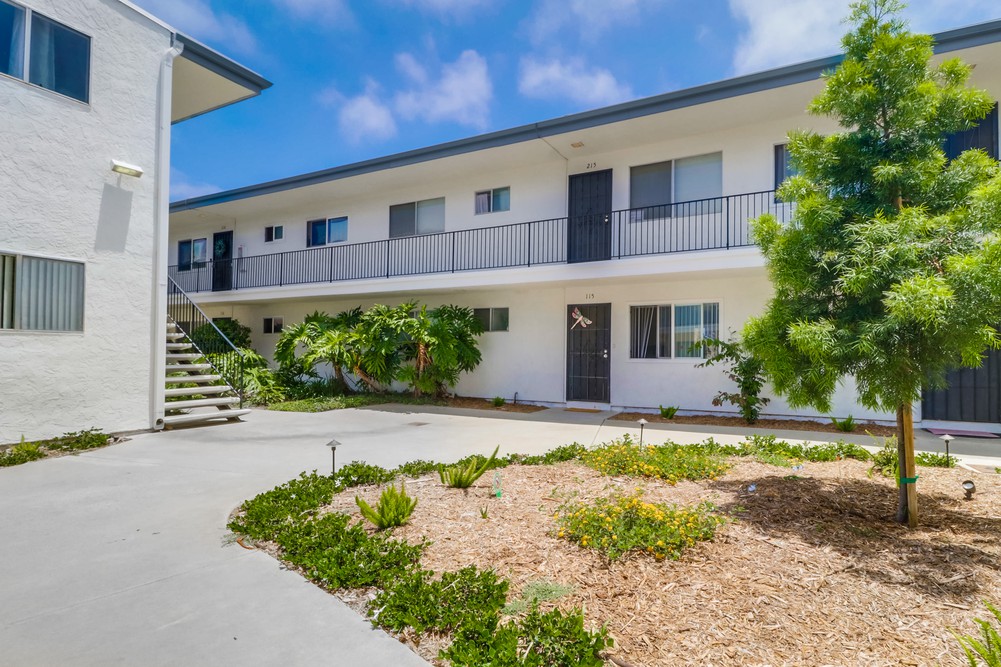 Virtual tour photo 4 of 29 for 4079 Huerfano Ave