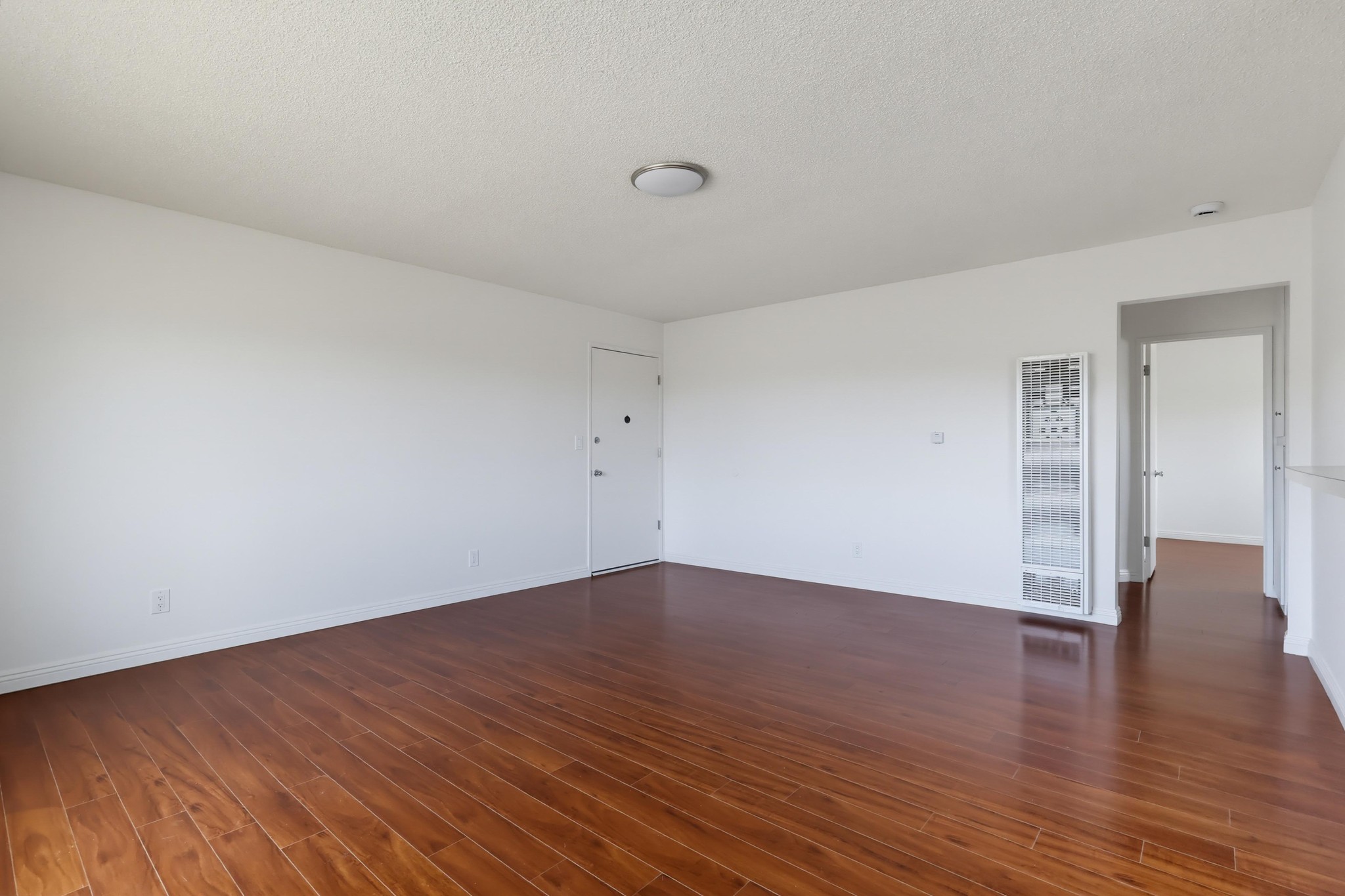 Virtual tour photo 7 of 31 for 408 N Electric Ave