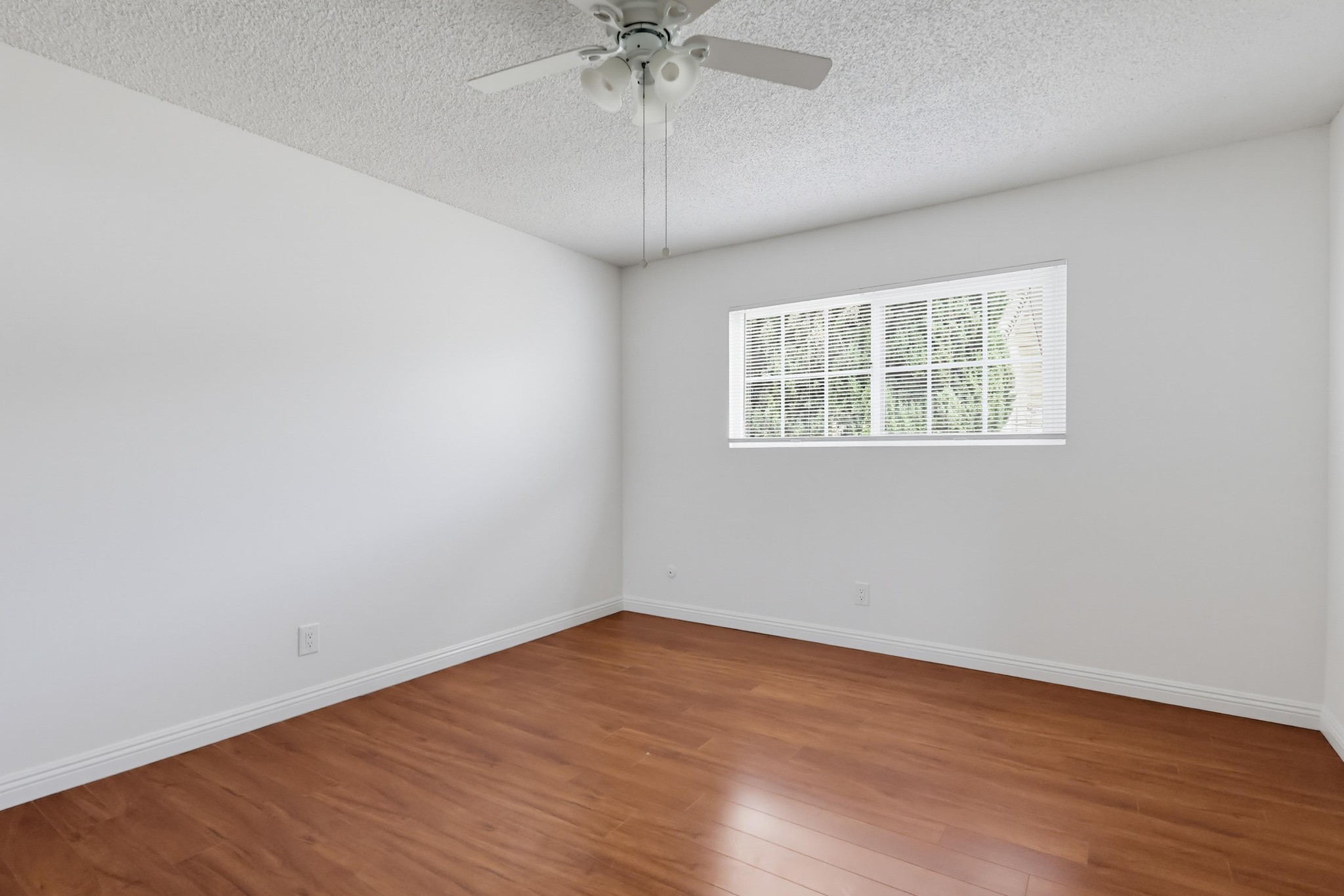 Virtual tour photo 27 of 31 for 408 N Electric Ave