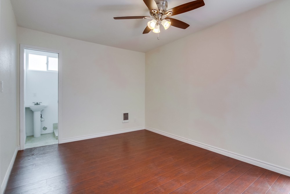 Virtual tour photo 13 of 29 for 408 S 33rd St