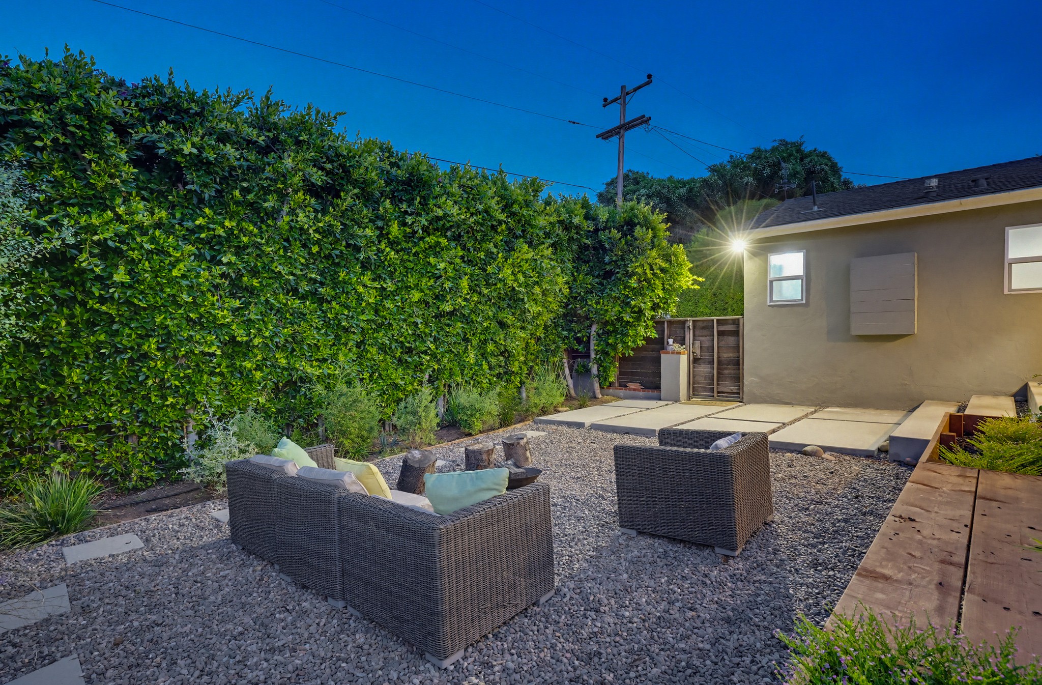 Virtual tour photo 5 of 96 for 4080 Forney Ave