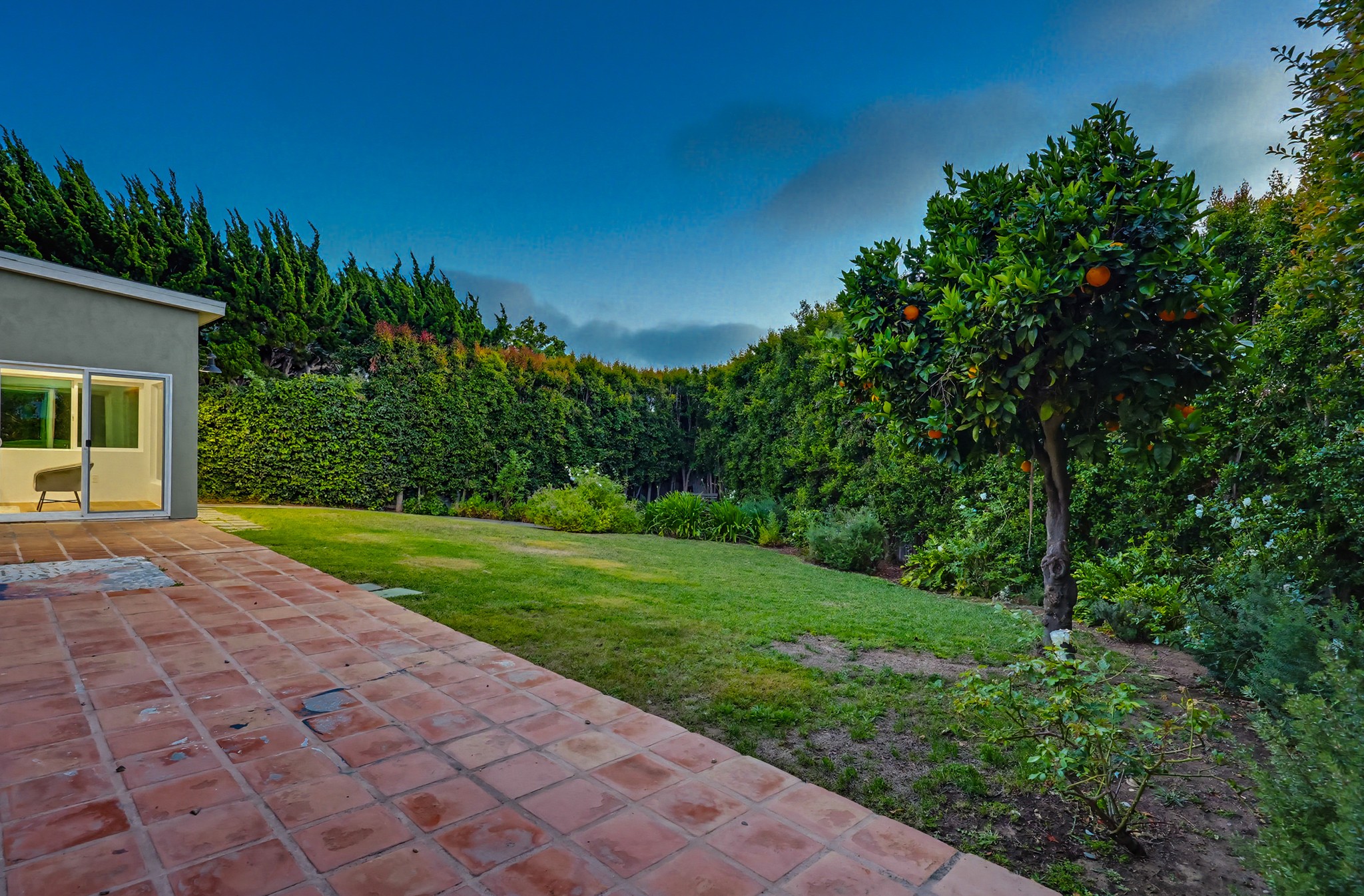 Virtual tour photo 12 of 96 for 4080 Forney Ave