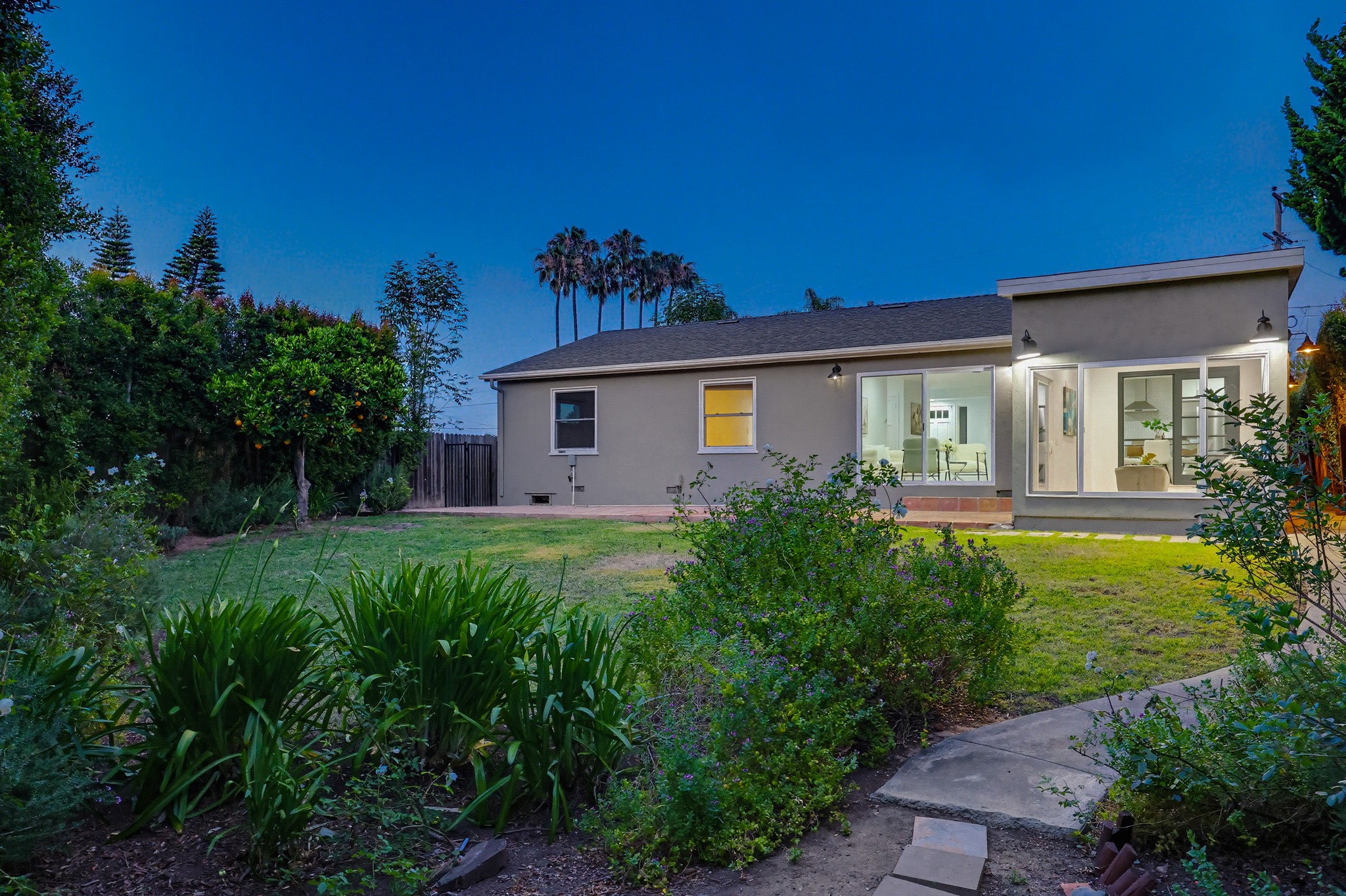 Virtual tour photo 21 of 96 for 4080 Forney Ave