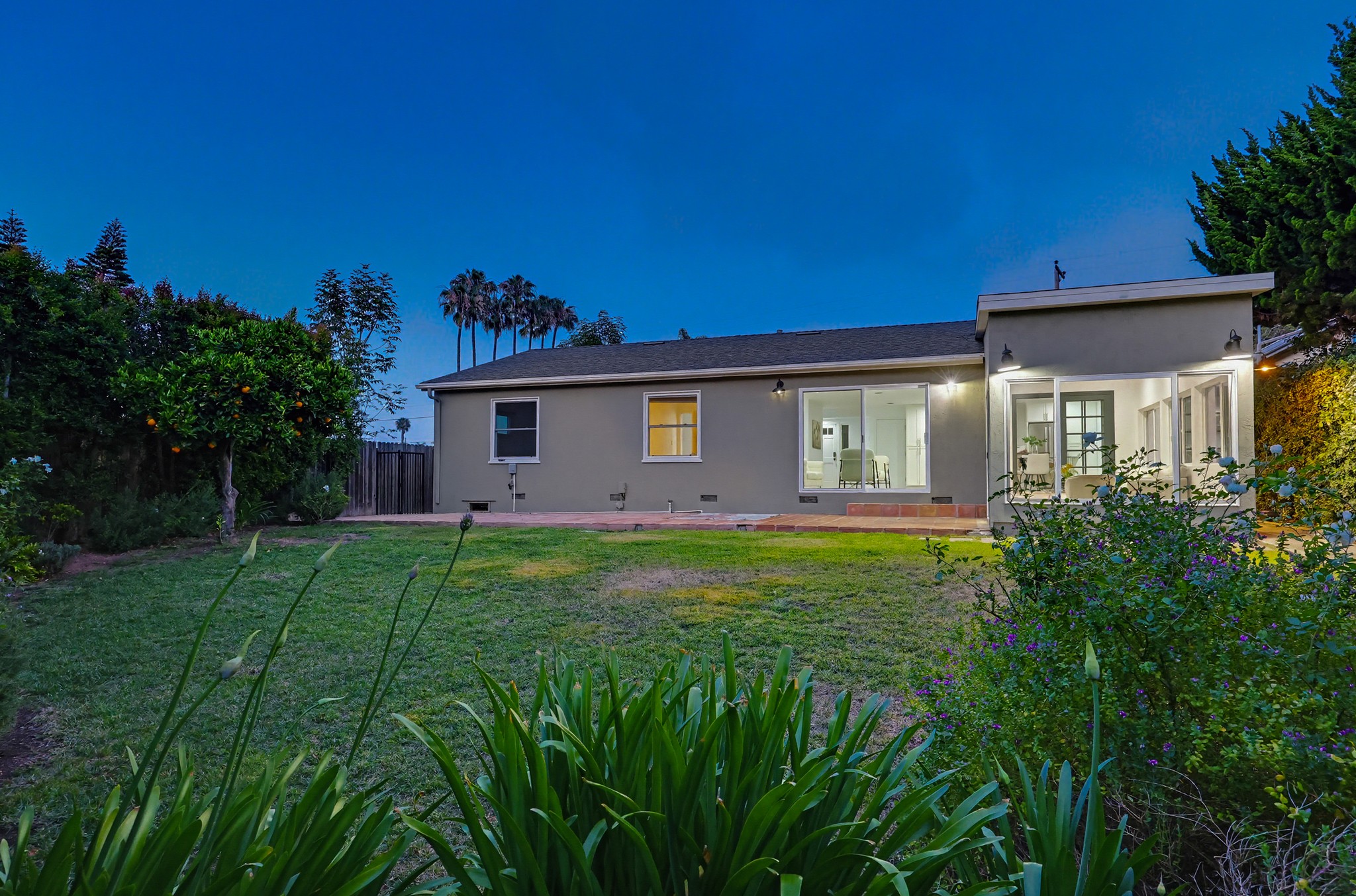 Virtual tour photo 22 of 96 for 4080 Forney Ave