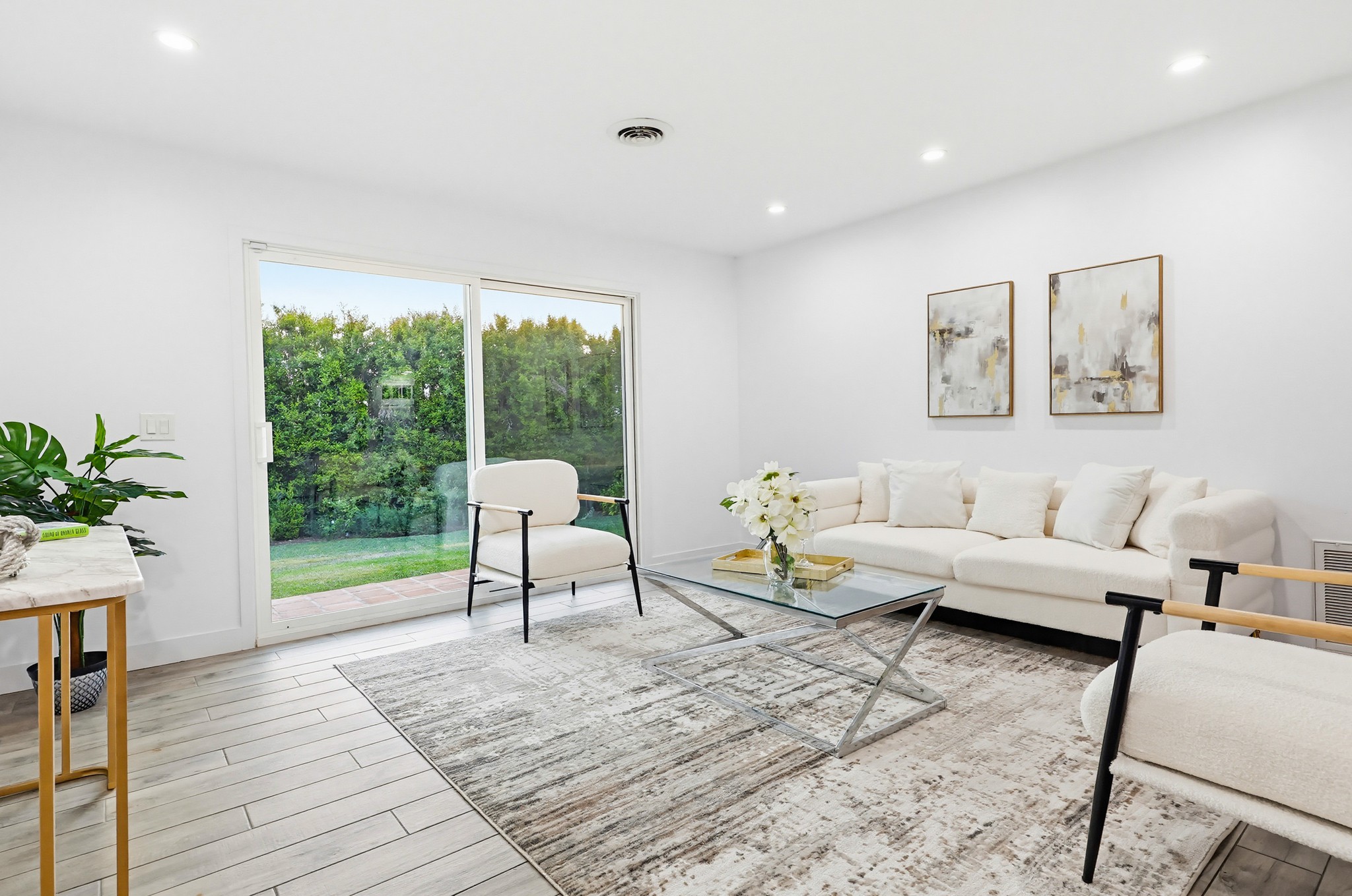 Virtual tour photo 28 of 96 for 4080 Forney Ave