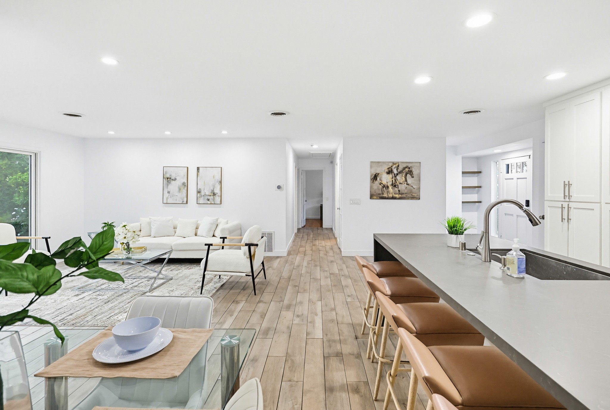 Virtual tour photo 36 of 96 for 4080 Forney Ave