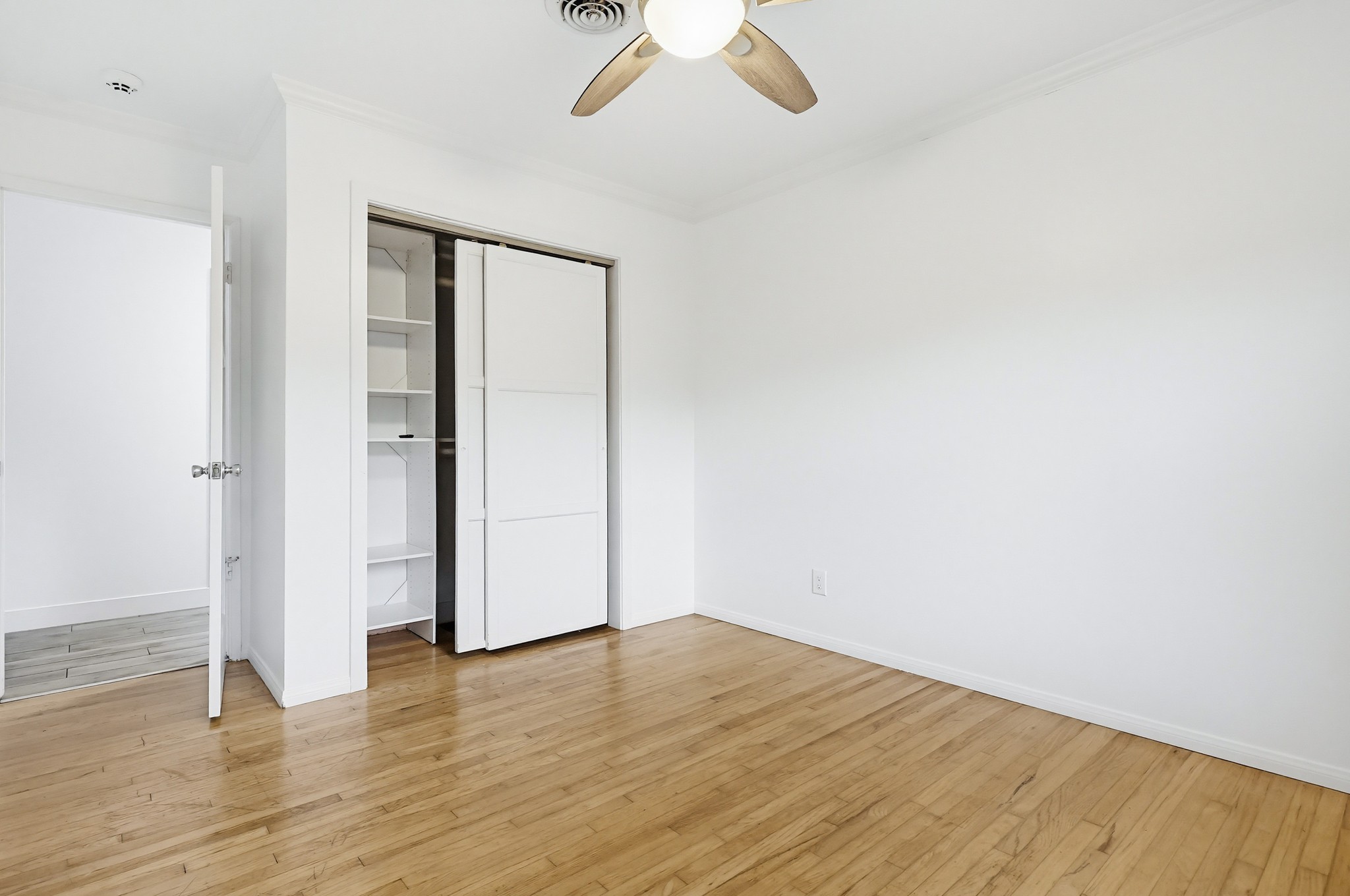 Virtual tour photo 57 of 96 for 4080 Forney Ave
