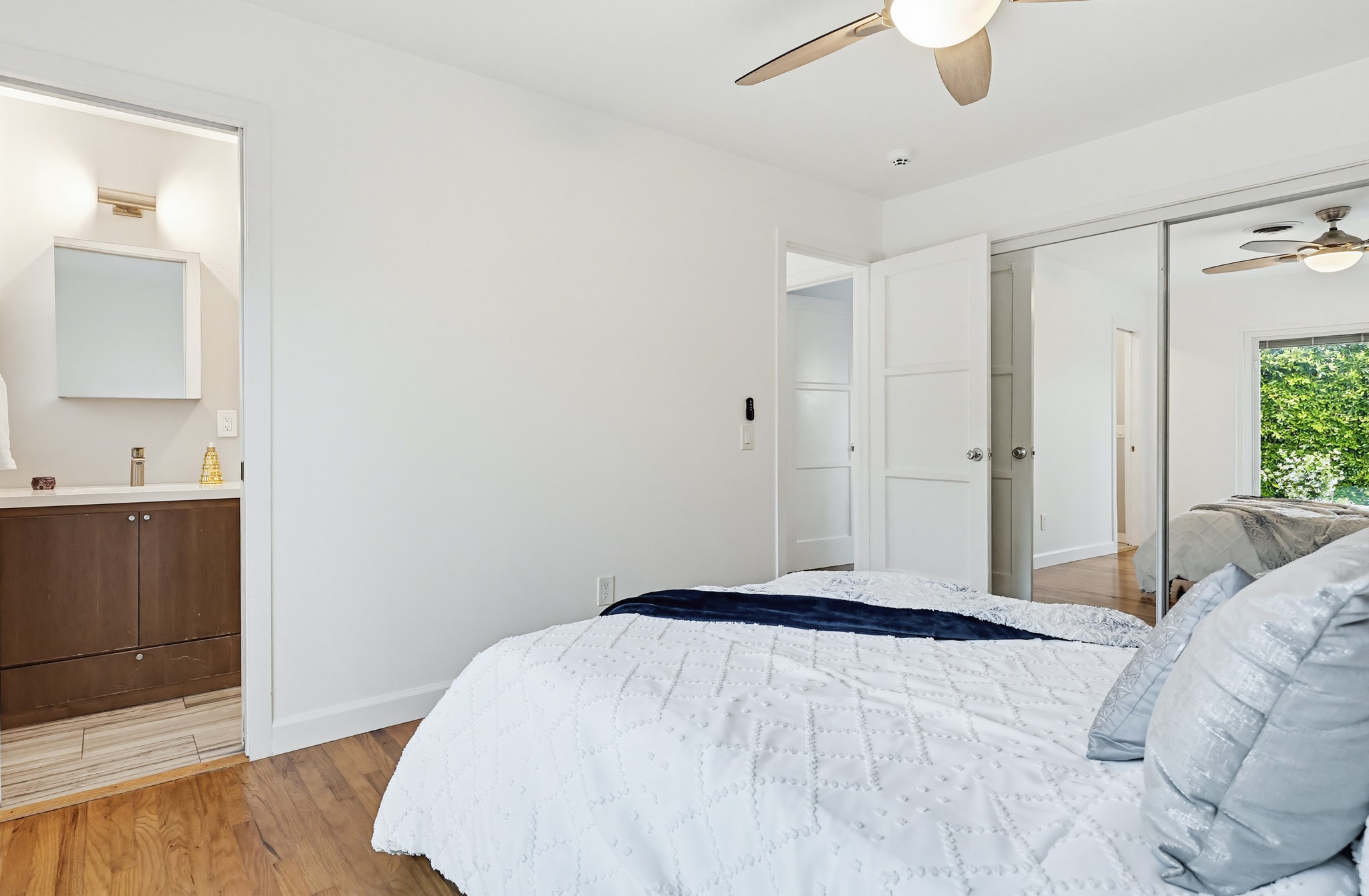 Virtual tour photo 63 of 96 for 4080 Forney Ave