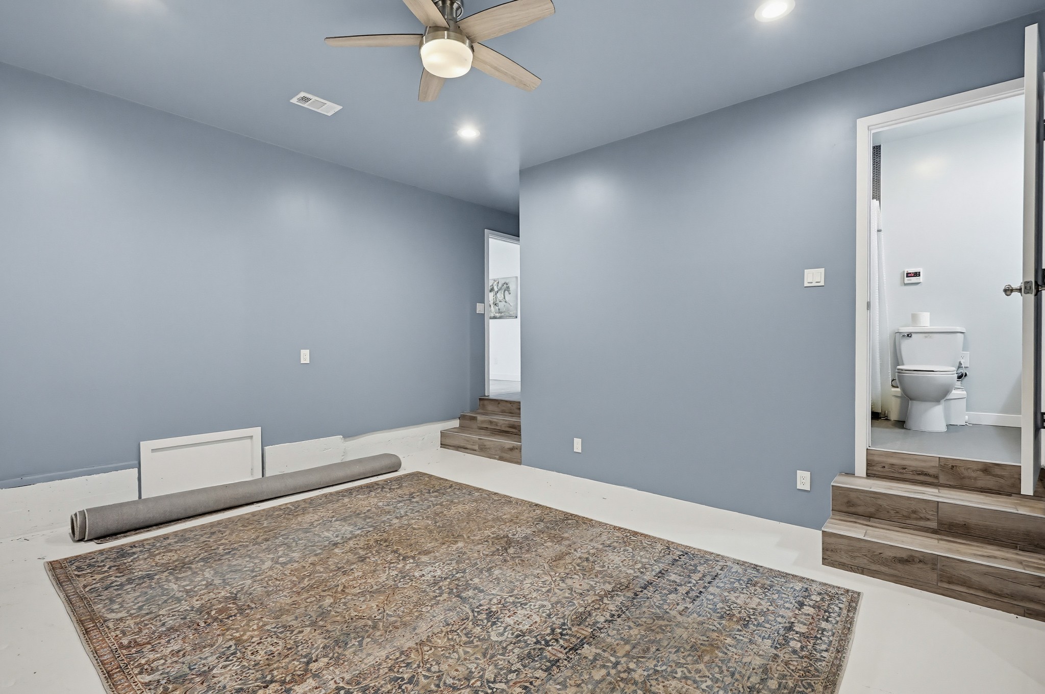 Virtual tour photo 70 of 96 for 4080 Forney Ave