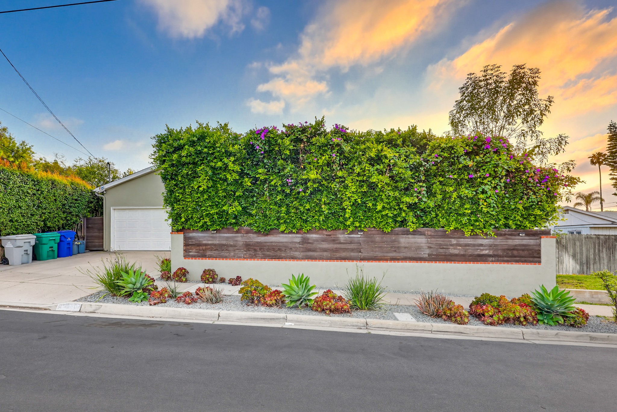 Virtual tour photo 79 of 96 for 4080 Forney Ave