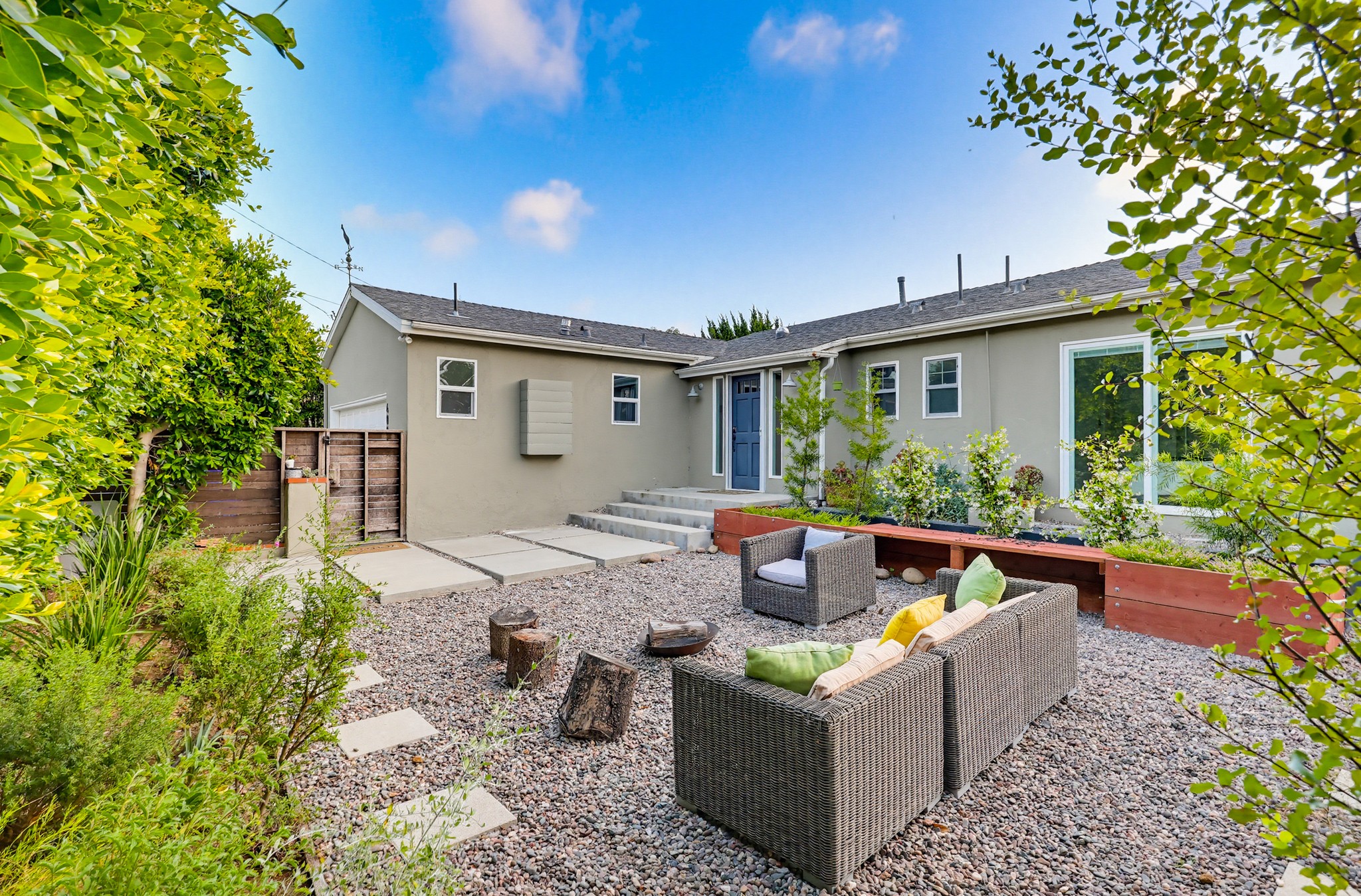 Virtual tour photo 81 of 96 for 4080 Forney Ave