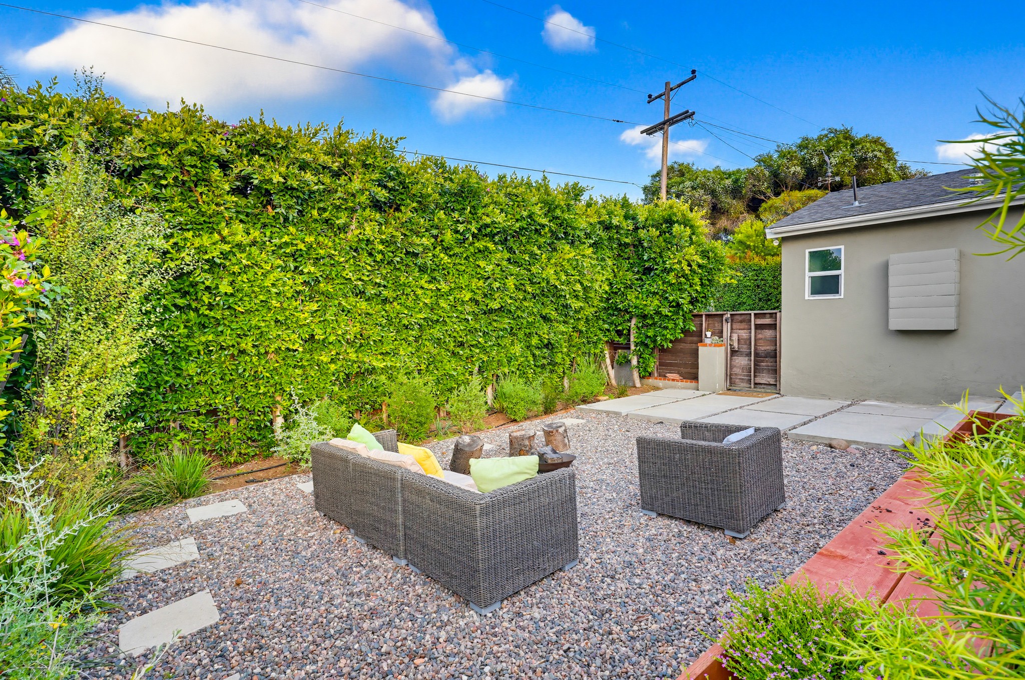 Virtual tour photo 83 of 96 for 4080 Forney Ave