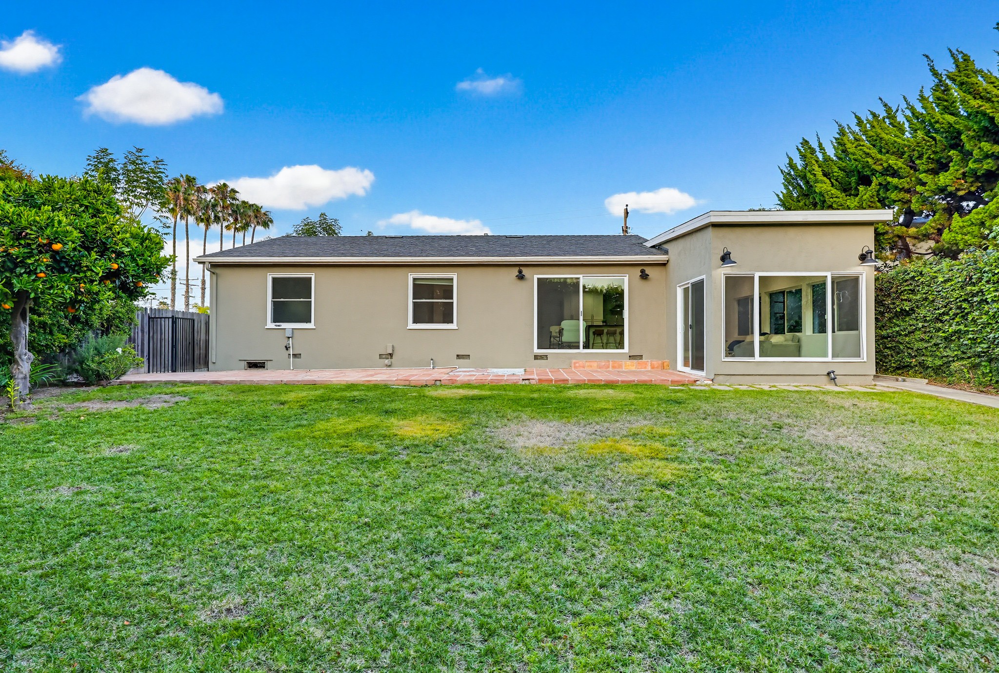 Virtual tour photo 94 of 96 for 4080 Forney Ave