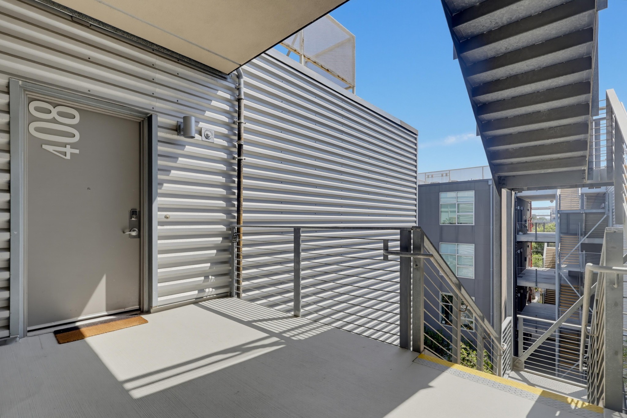 Virtual tour photo 15 of 90 for 4080 Glencoe Ave Unit 408