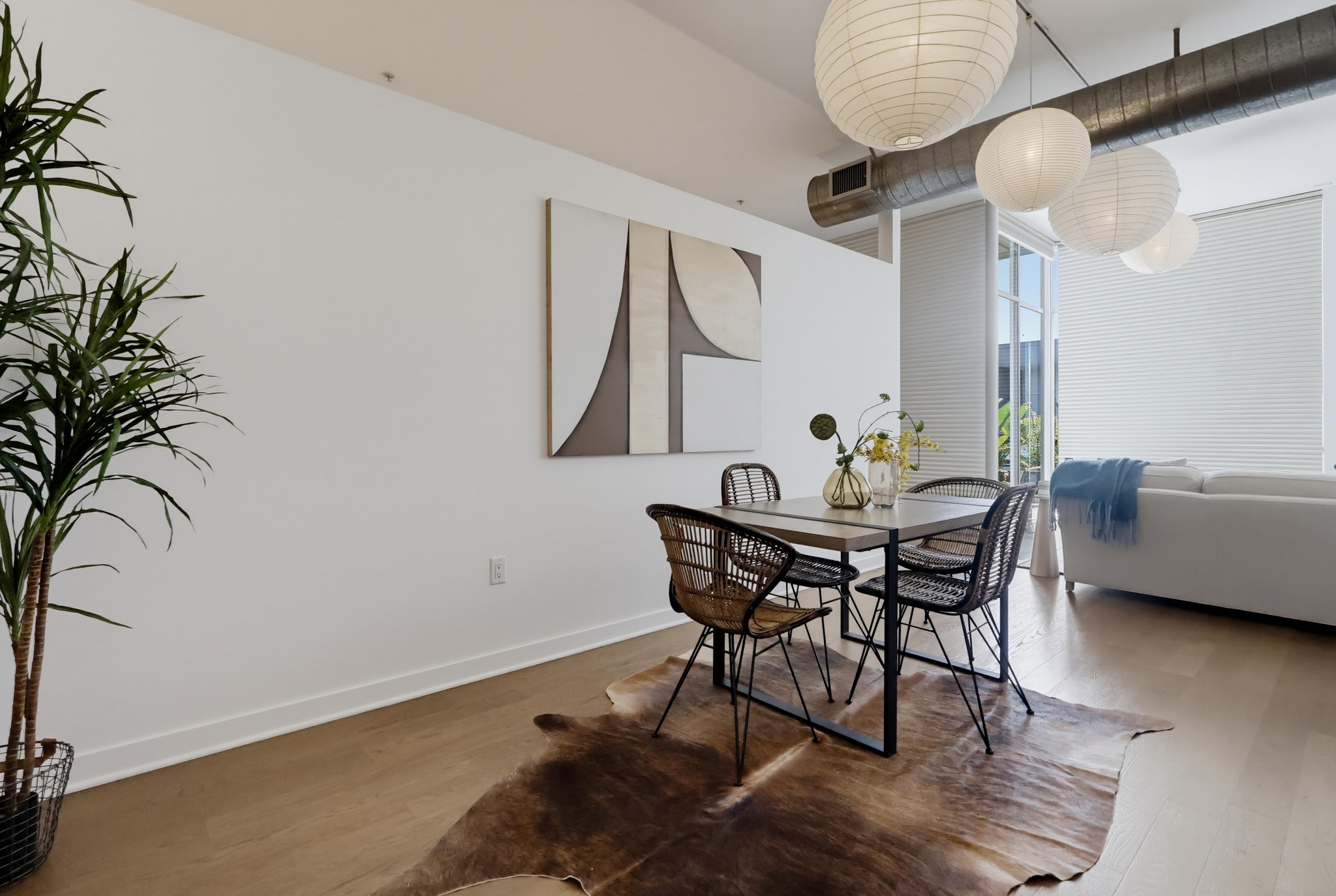 Virtual tour photo 19 of 90 for 4080 Glencoe Ave Unit 408