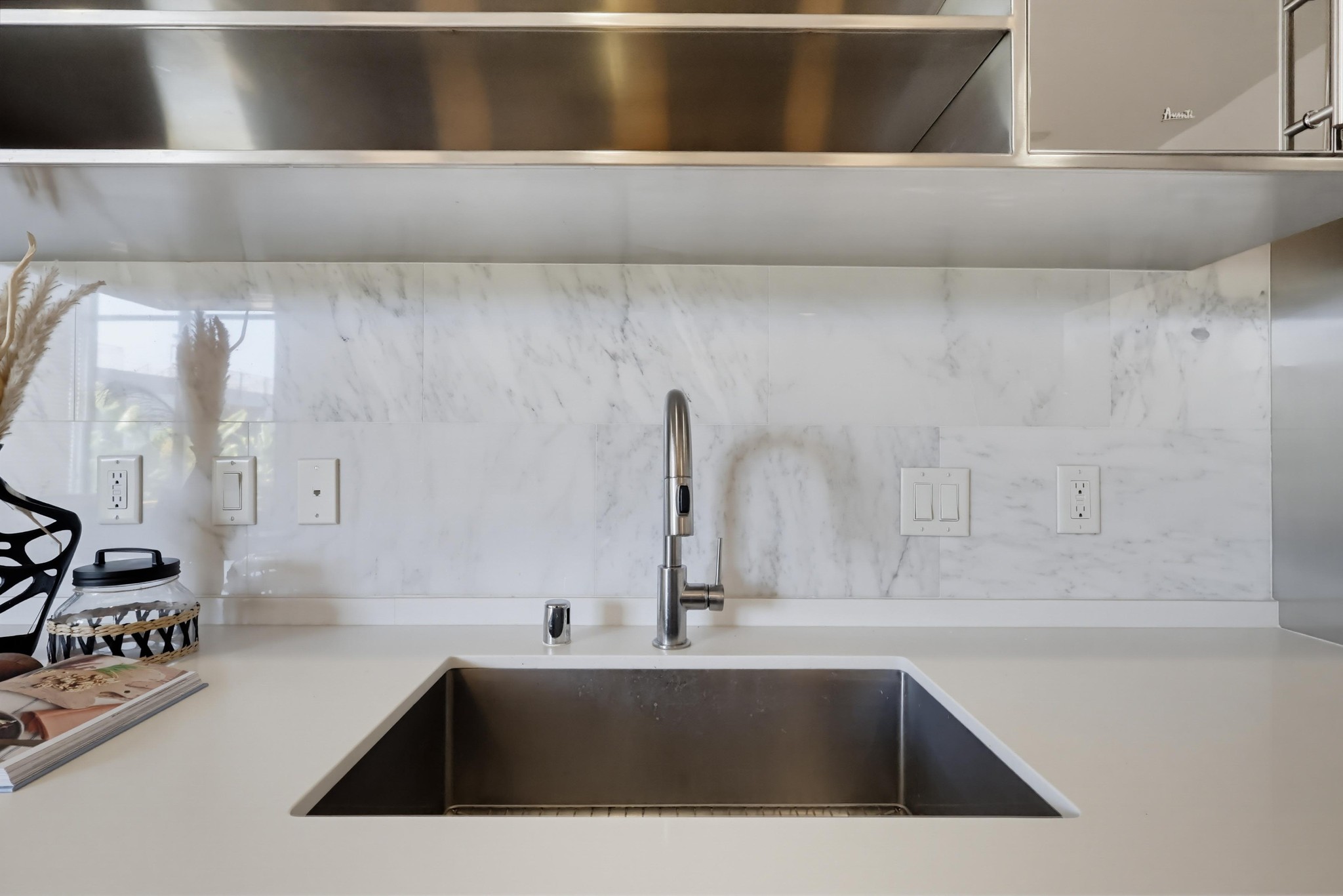 Virtual tour photo 32 of 90 for 4080 Glencoe Ave Unit 408