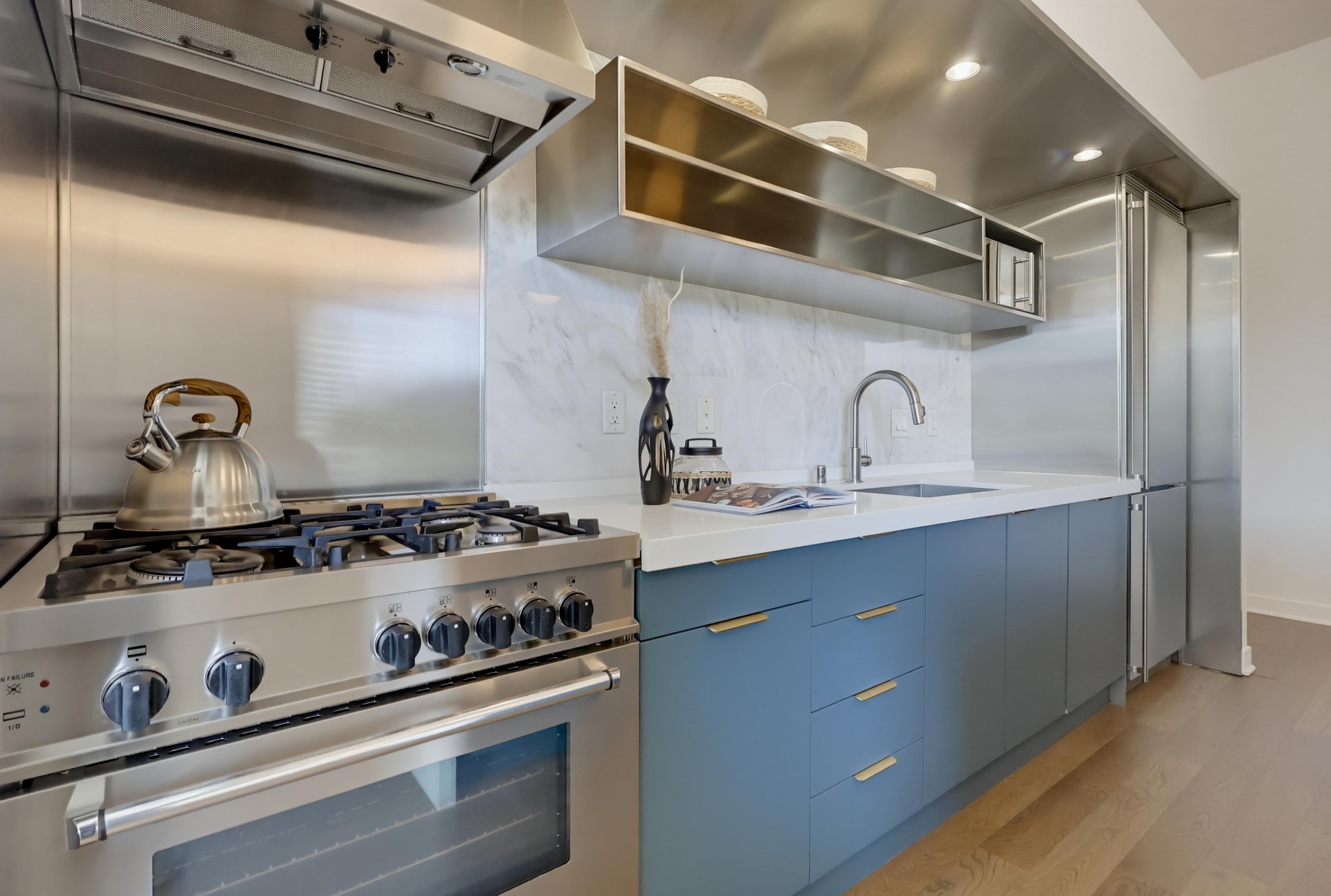 Virtual tour photo 33 of 90 for 4080 Glencoe Ave Unit 408
