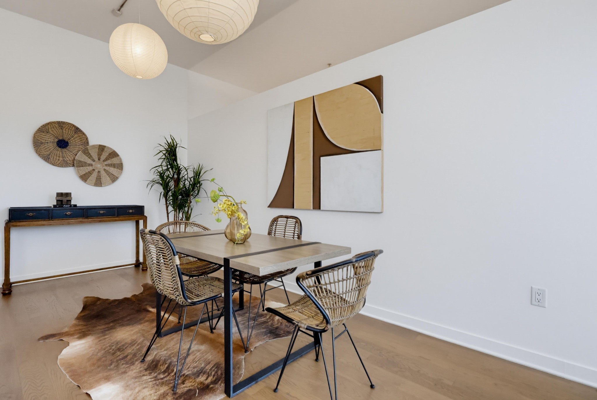 Virtual tour photo 36 of 90 for 4080 Glencoe Ave Unit 408