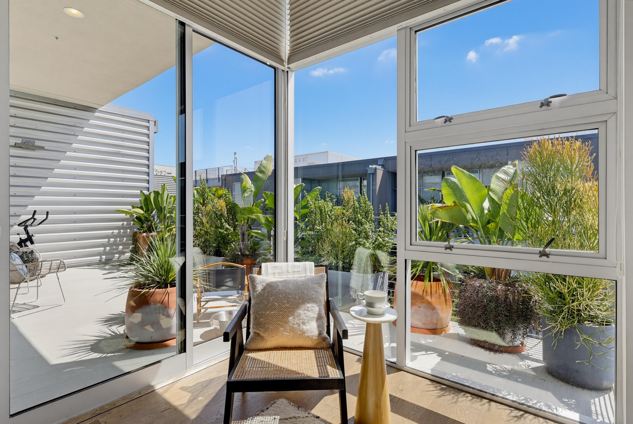Virtual tour photo 42 of 90 for 4080 Glencoe Ave Unit 408