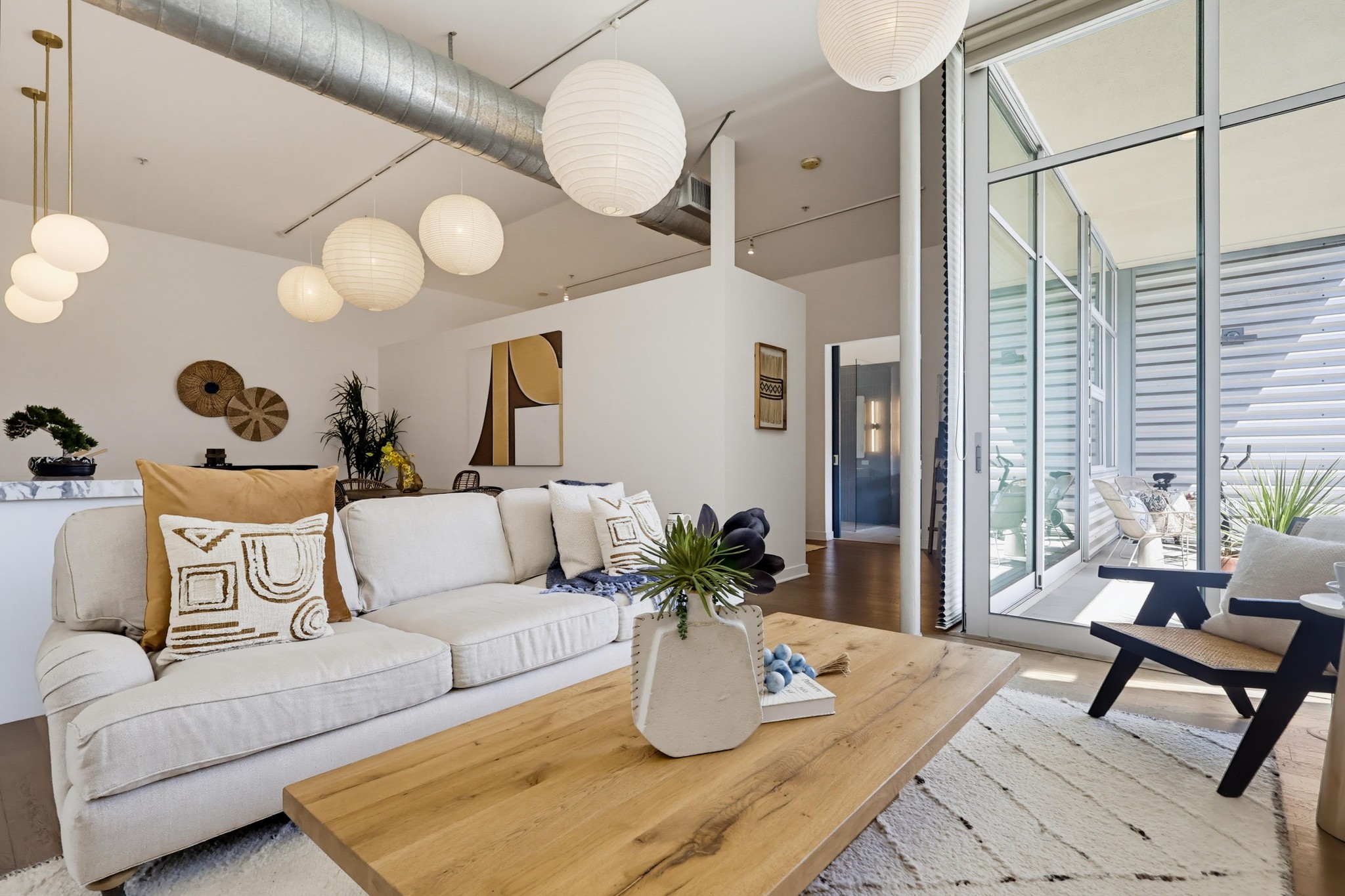 Virtual tour photo 46 of 90 for 4080 Glencoe Ave Unit 408