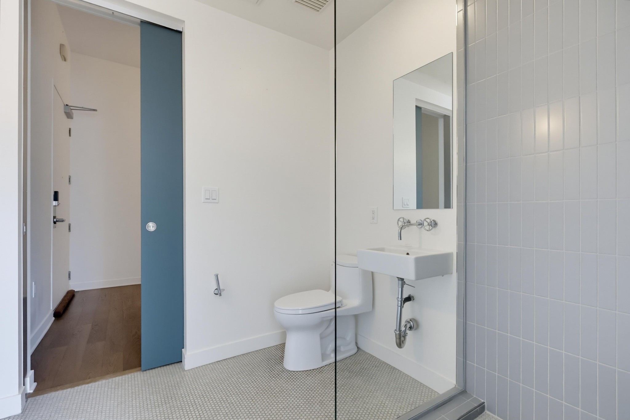 Virtual tour photo 59 of 90 for 4080 Glencoe Ave Unit 408