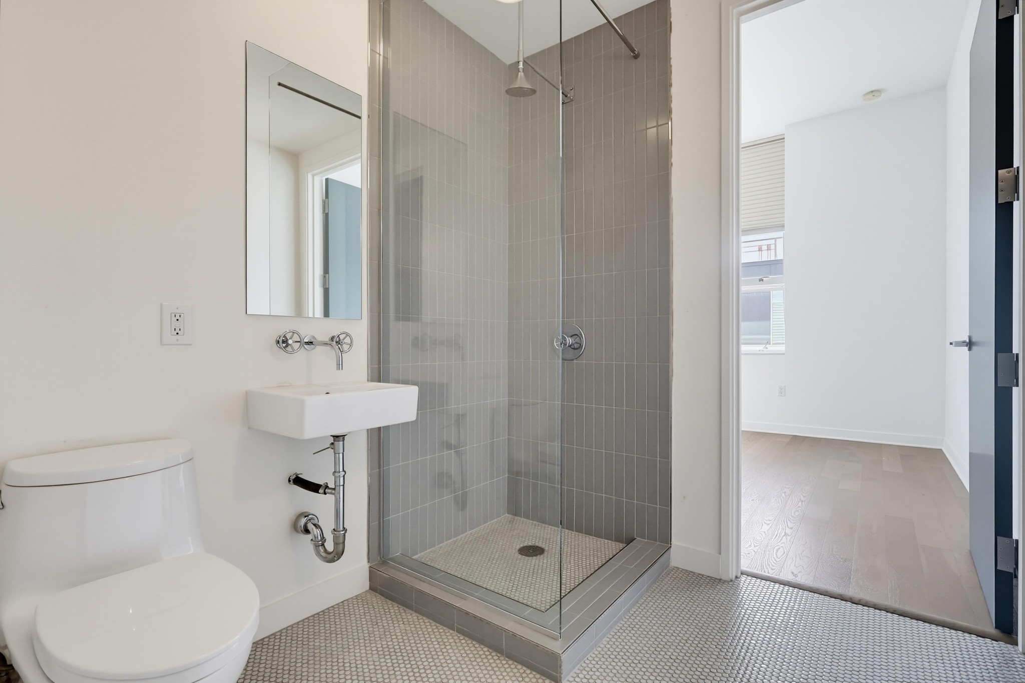 Virtual tour photo 62 of 90 for 4080 Glencoe Ave Unit 408