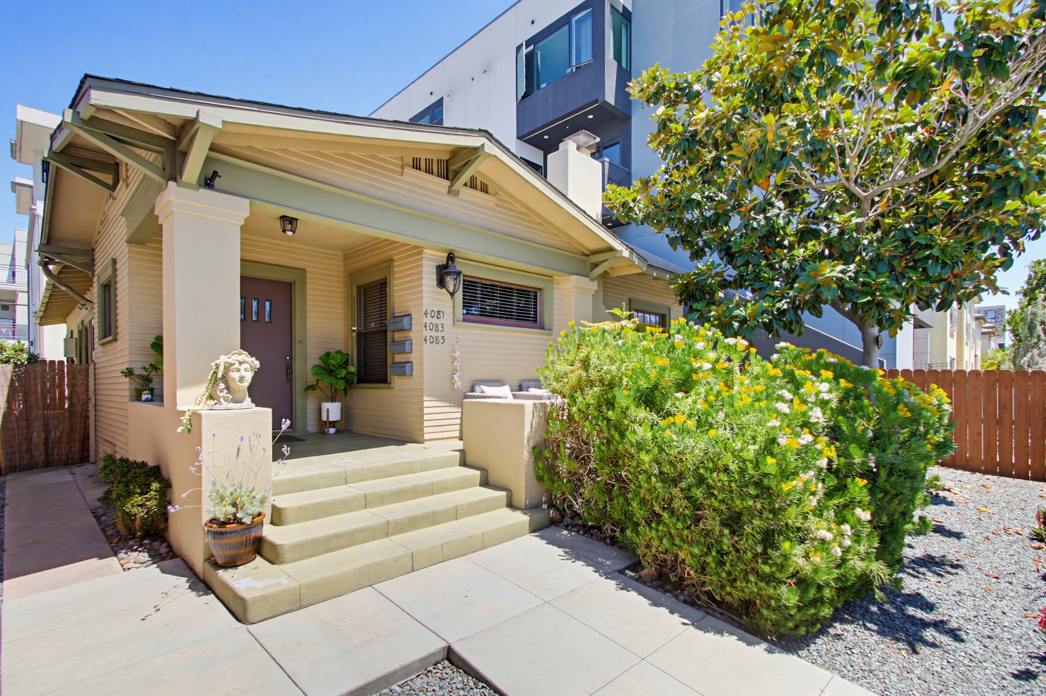 Virtual tour photo 4 of 60 for 4081 First Ave.