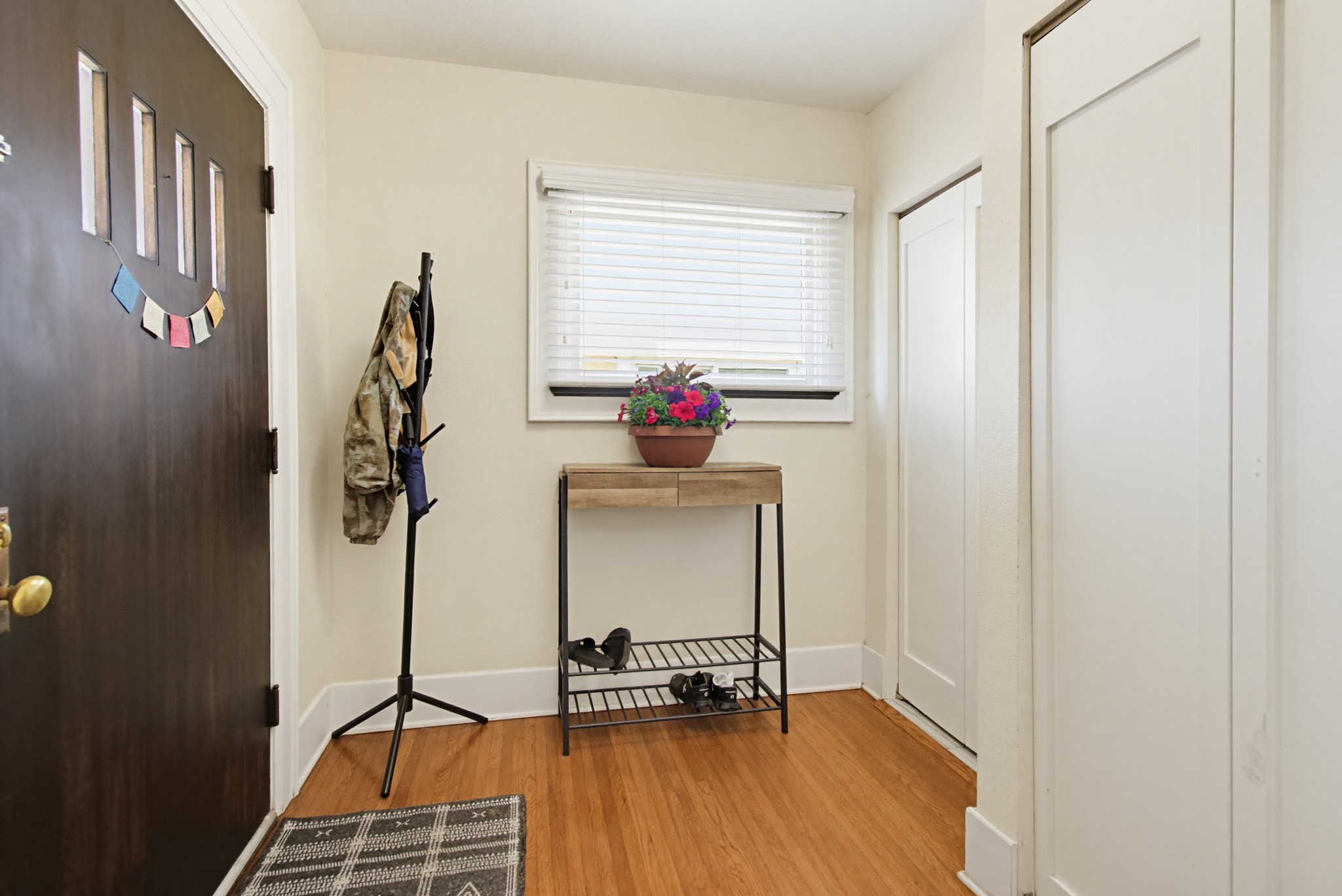 Virtual tour photo 10 of 60 for 4081 First Ave.