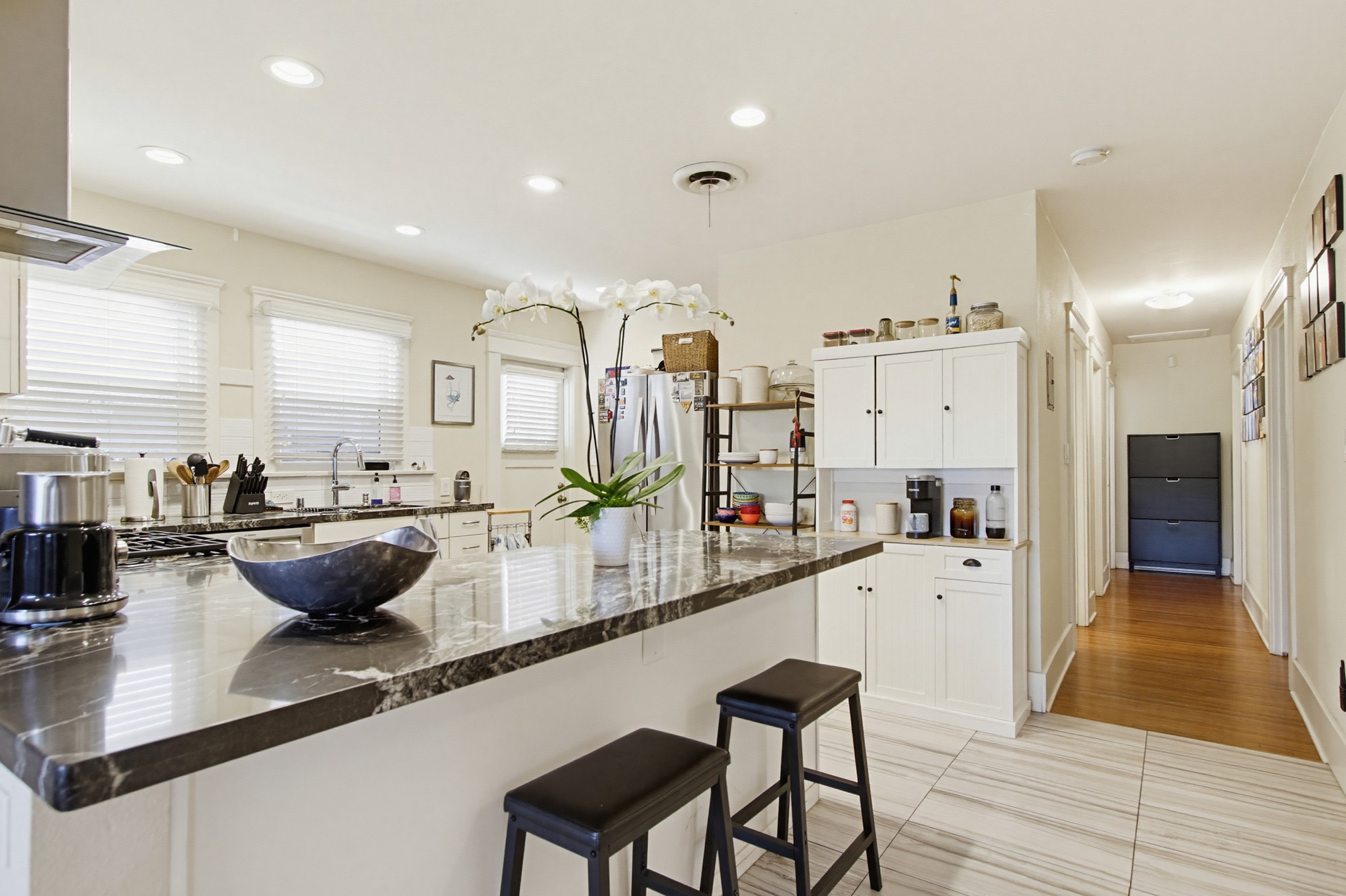 Virtual tour photo 16 of 60 for 4081 First Ave.