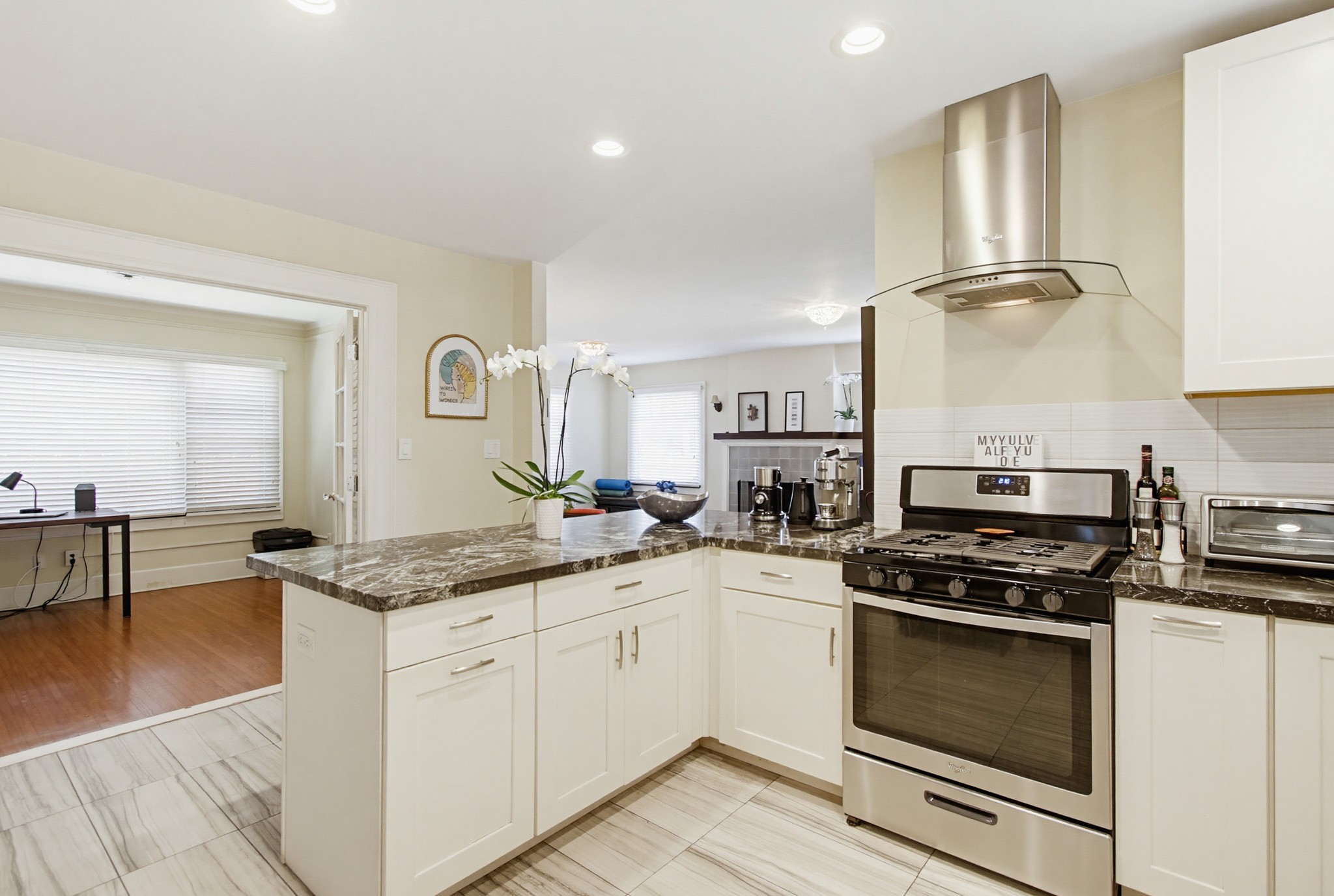 Virtual tour photo 18 of 60 for 4081 First Ave.