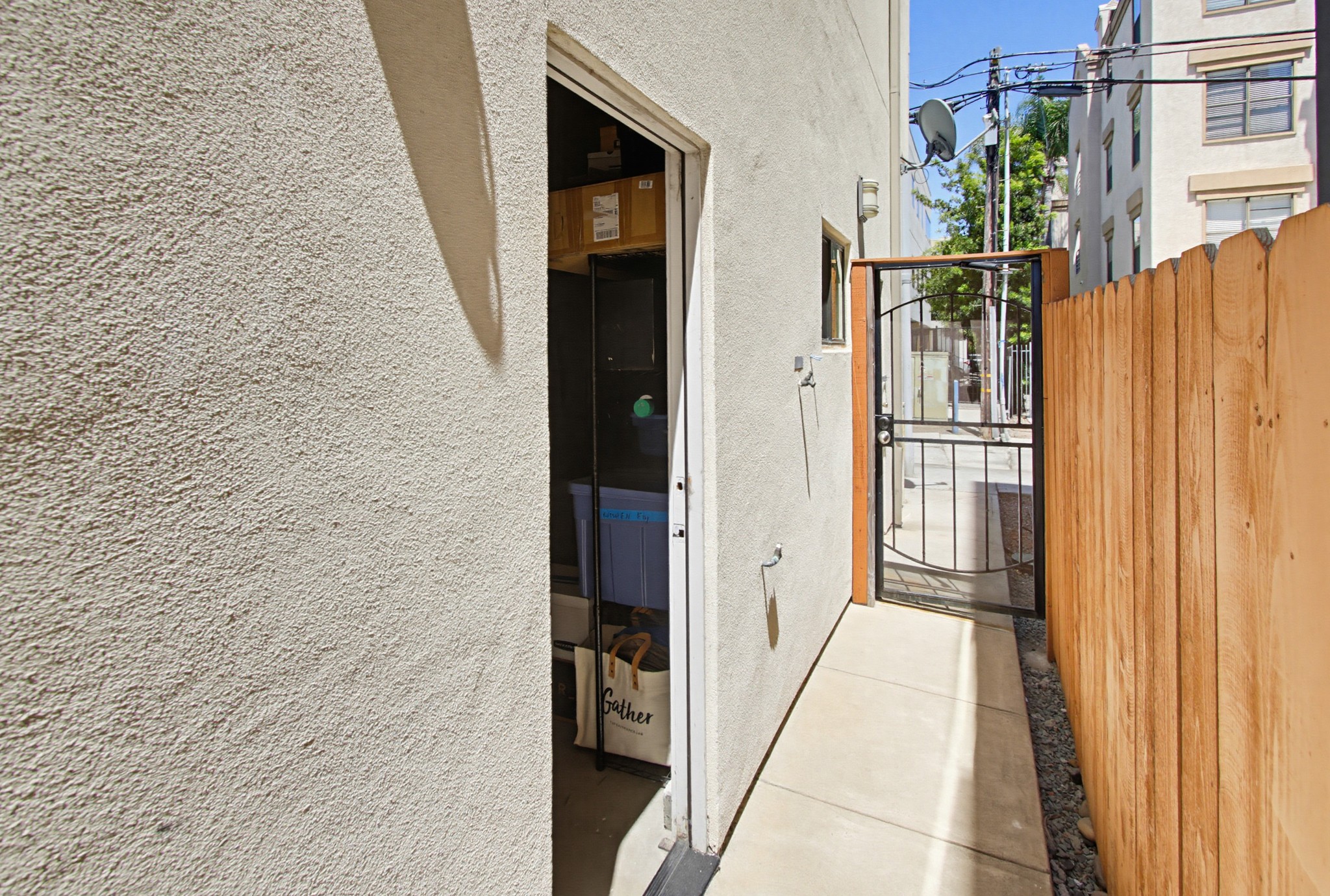 Virtual tour photo 52 of 60 for 4081 First Ave.