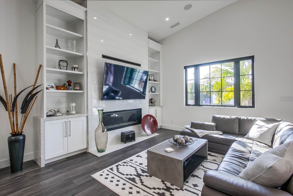 Virtual tour photo 14 of 53 for 4081 Forney Ave