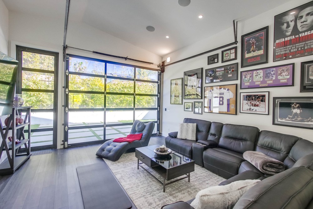 Virtual tour photo 22 of 53 for 4081 Forney Ave