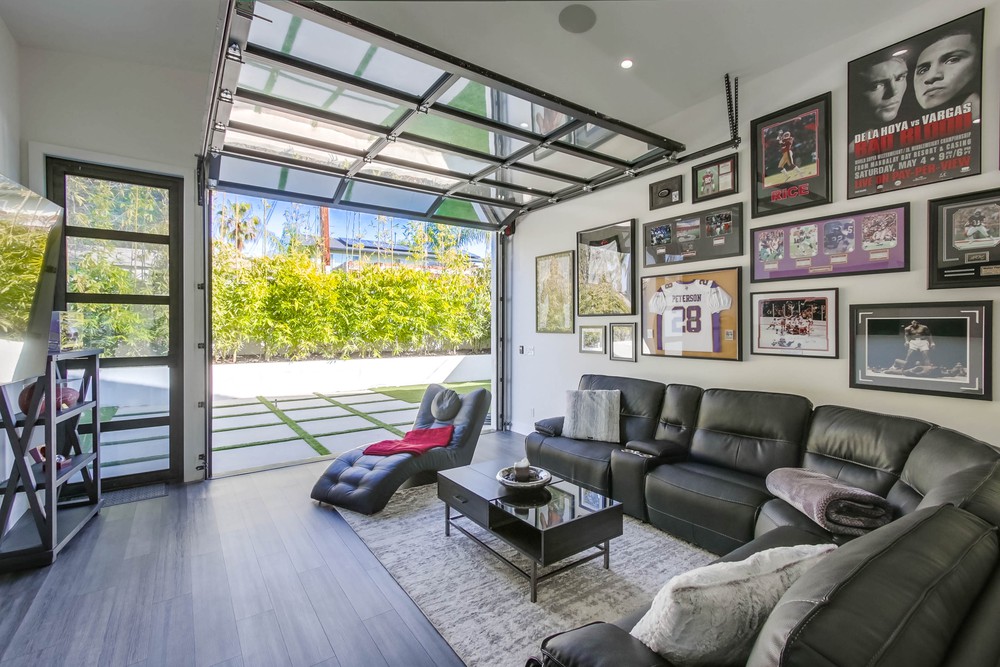 Virtual tour photo 25 of 53 for 4081 Forney Ave