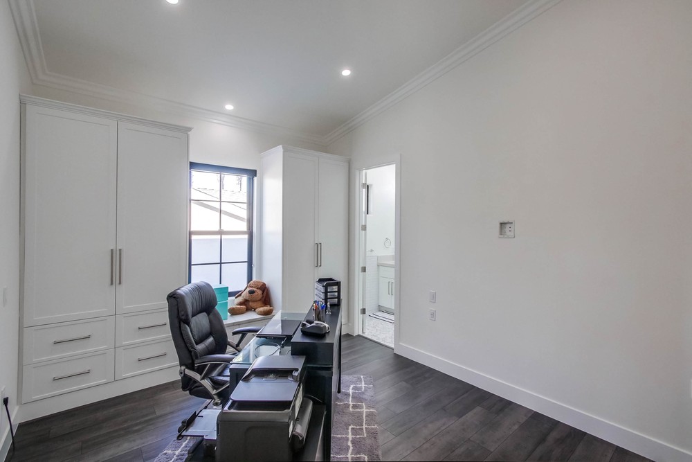 Virtual tour photo 39 of 53 for 4081 Forney Ave