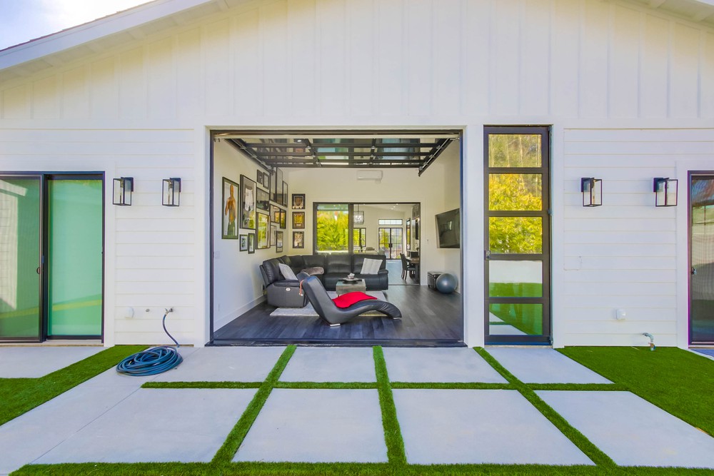 Virtual tour photo 45 of 53 for 4081 Forney Ave
