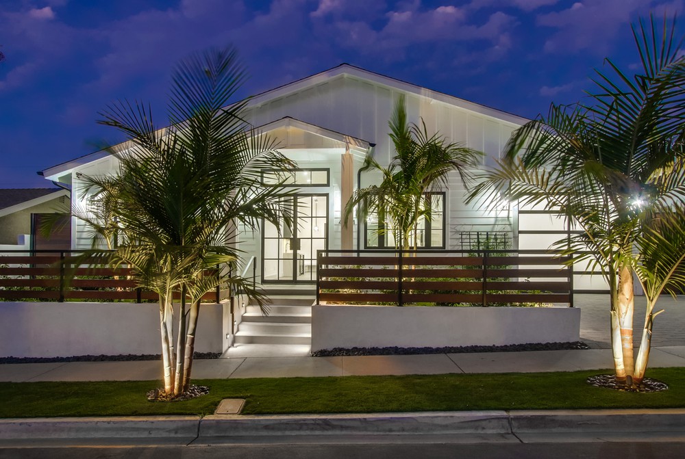 Virtual tour photo 1 of 92 for 4081 Forney Ave
