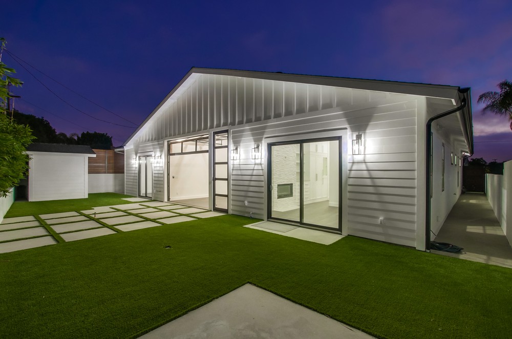 Virtual tour photo 10 of 92 for 4081 Forney Ave
