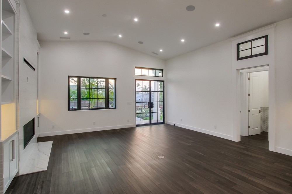 Virtual tour photo 17 of 92 for 4081 Forney Ave