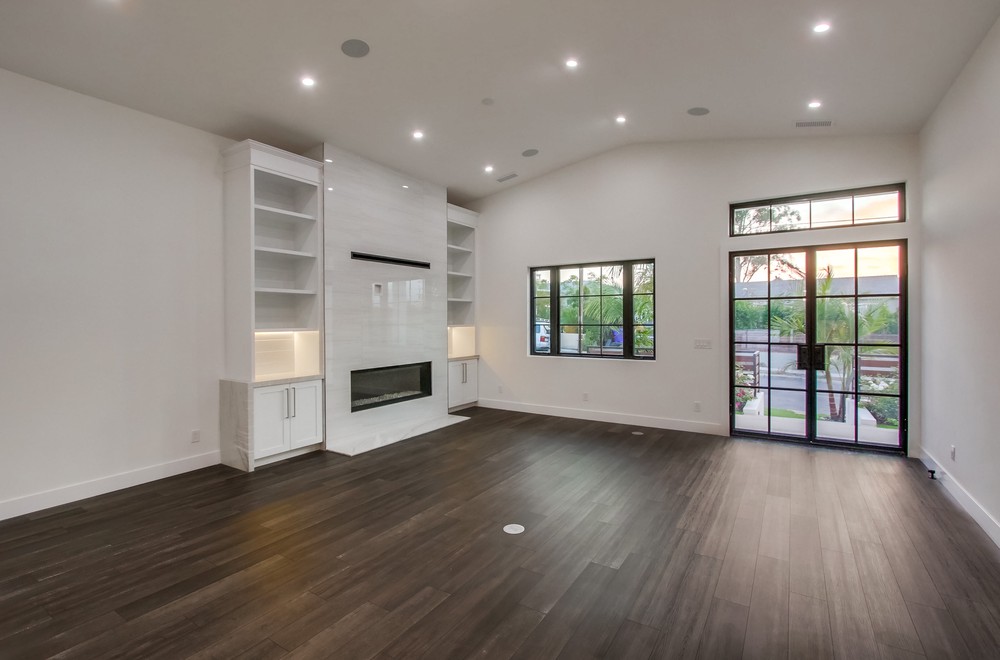 Virtual tour photo 18 of 92 for 4081 Forney Ave