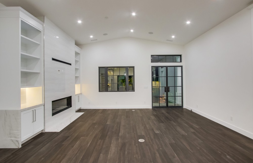 Virtual tour photo 20 of 92 for 4081 Forney Ave