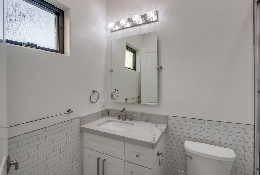 Virtual tour photo 33 of 92 for 4081 Forney Ave