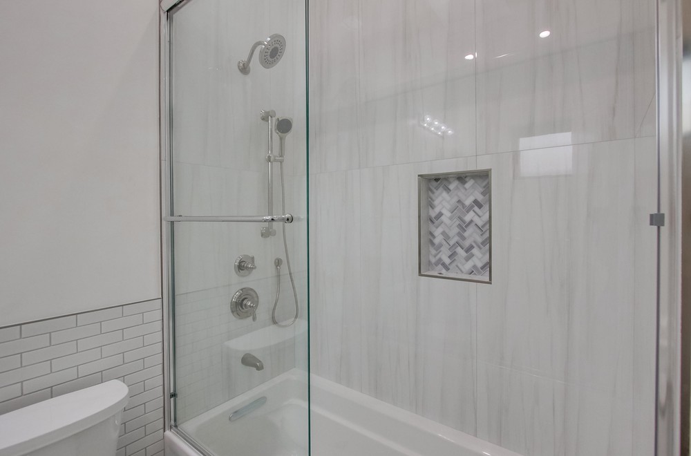 Virtual tour photo 35 of 92 for 4081 Forney Ave