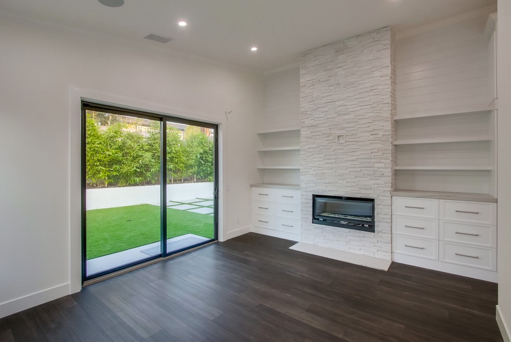 Virtual tour photo 37 of 92 for 4081 Forney Ave